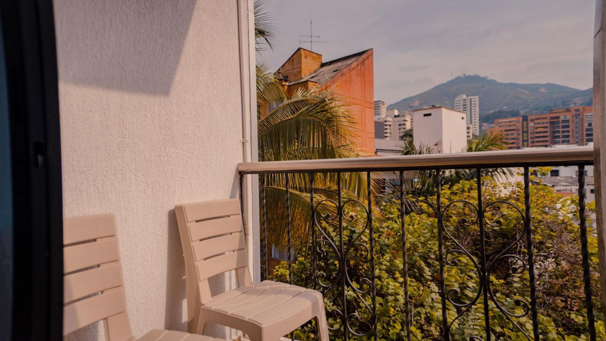 On Apartasuites Калі Екстер'єр фото