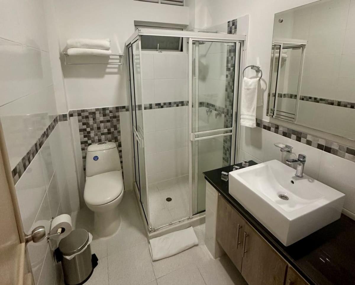 On Apartasuites Калі Екстер'єр фото